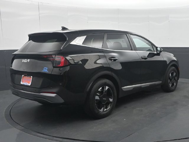 Used 2026 Kia Sportage LX FWD image 7