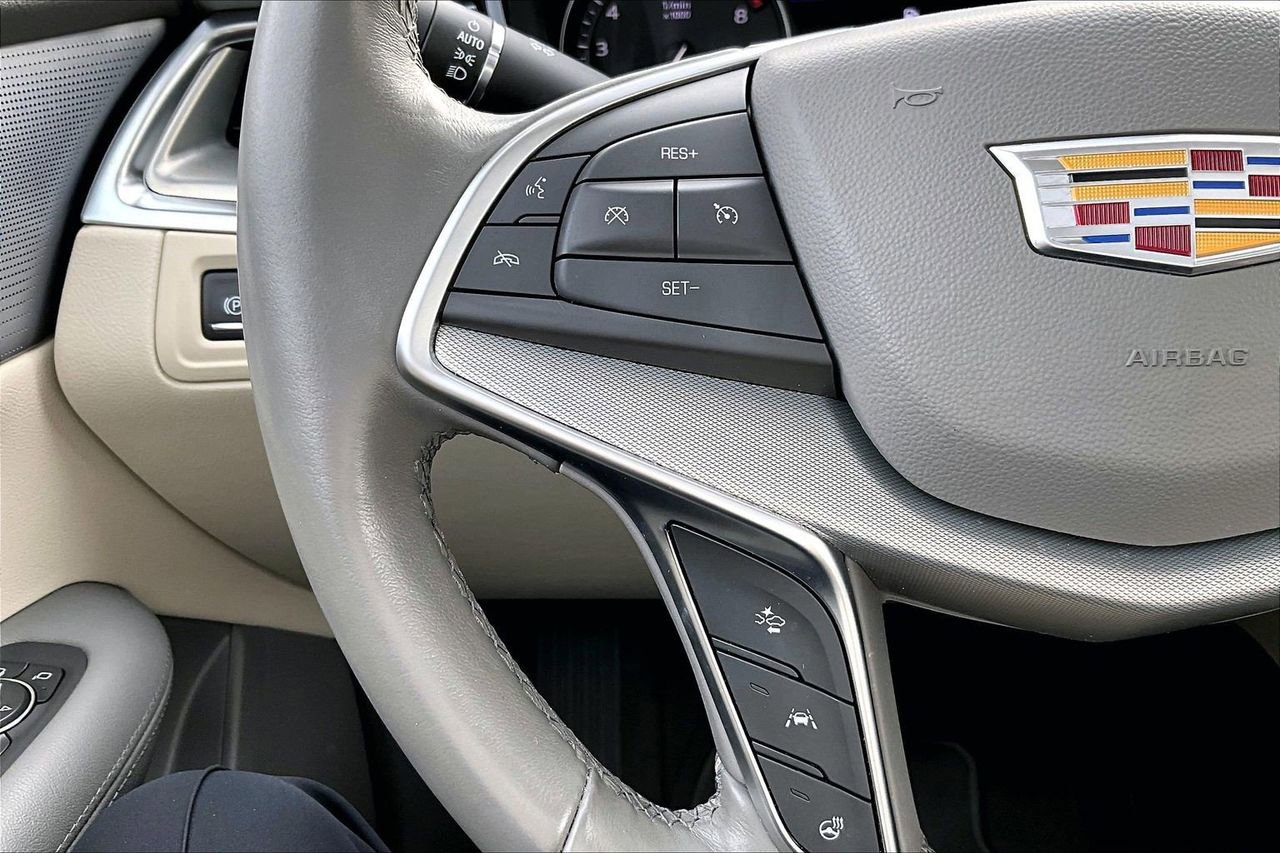 Used 2024 Cadillac XT5 Premium Luxury w/ Technology Package image 29