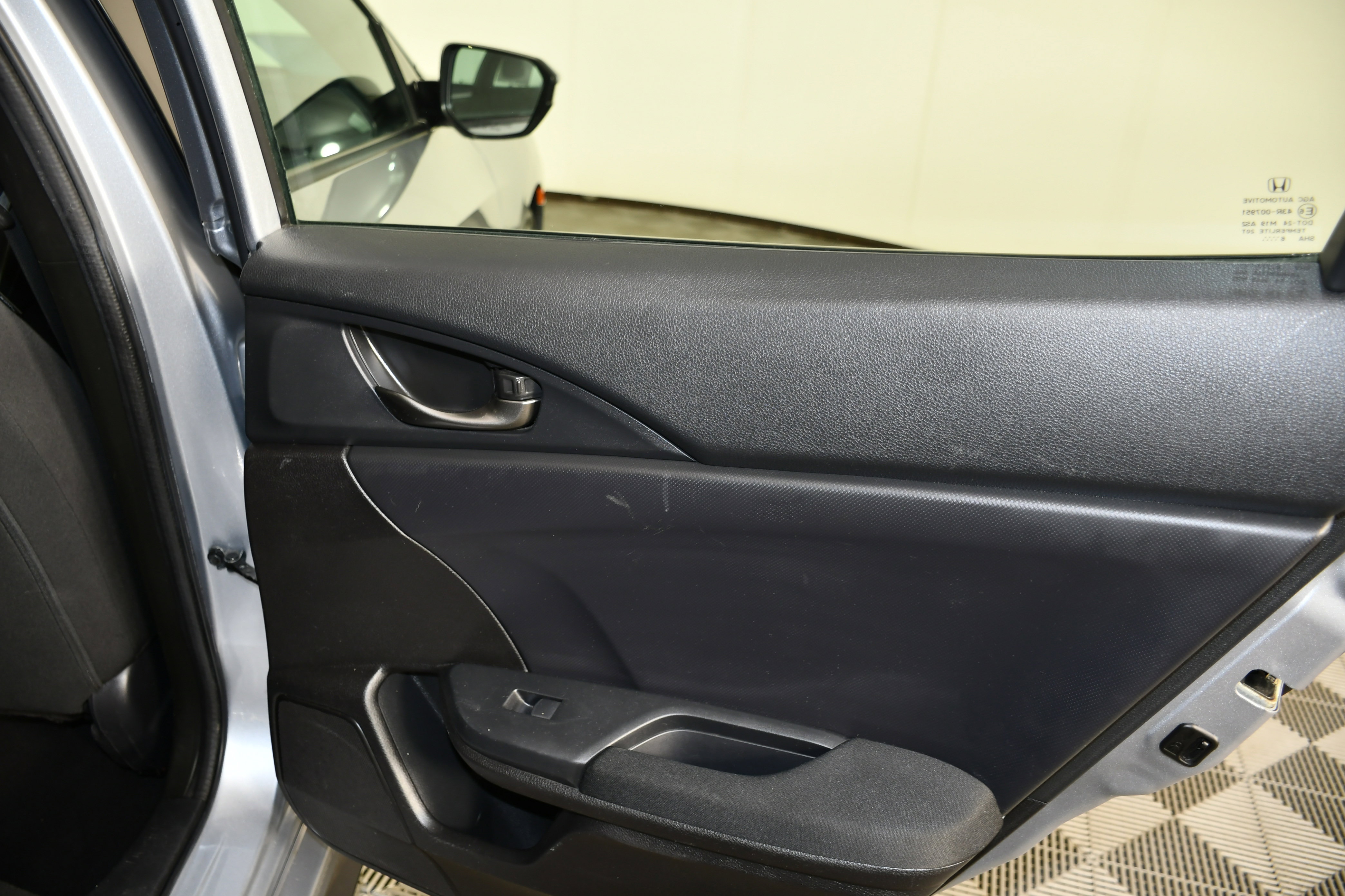 Used 2017 Honda Civic Sport image 40