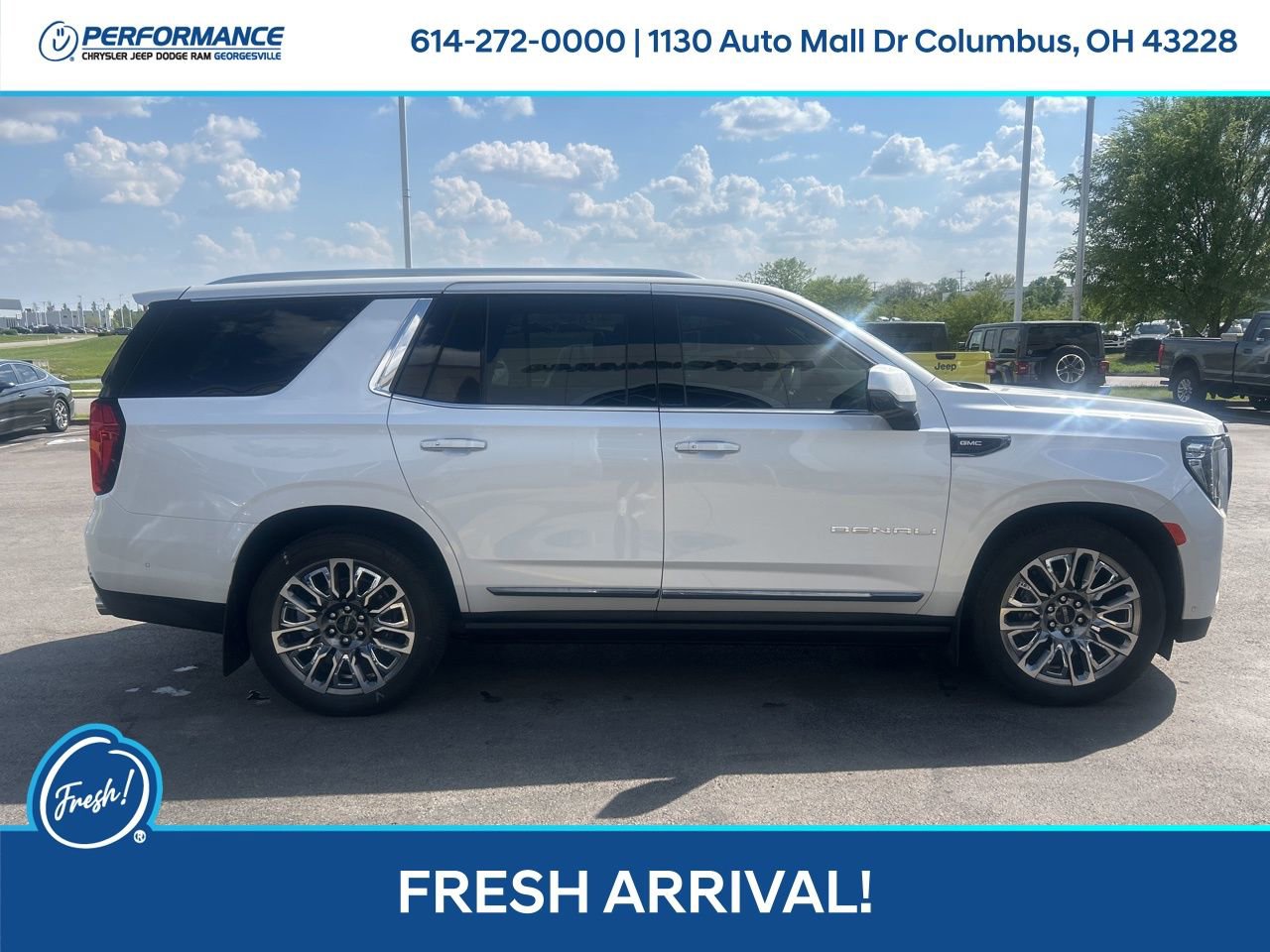 Used 2023 GMC Yukon Denali Ultimate image 3