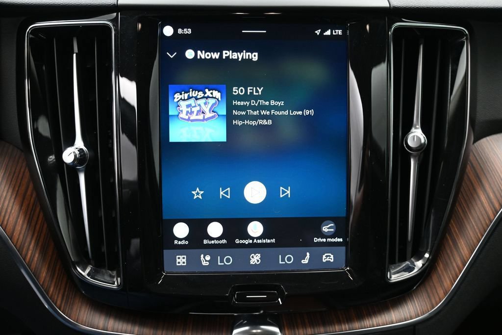 Used 2024 Volvo XC60 B5 Plus w/ Protection Package Premier AWD/4WD image 10