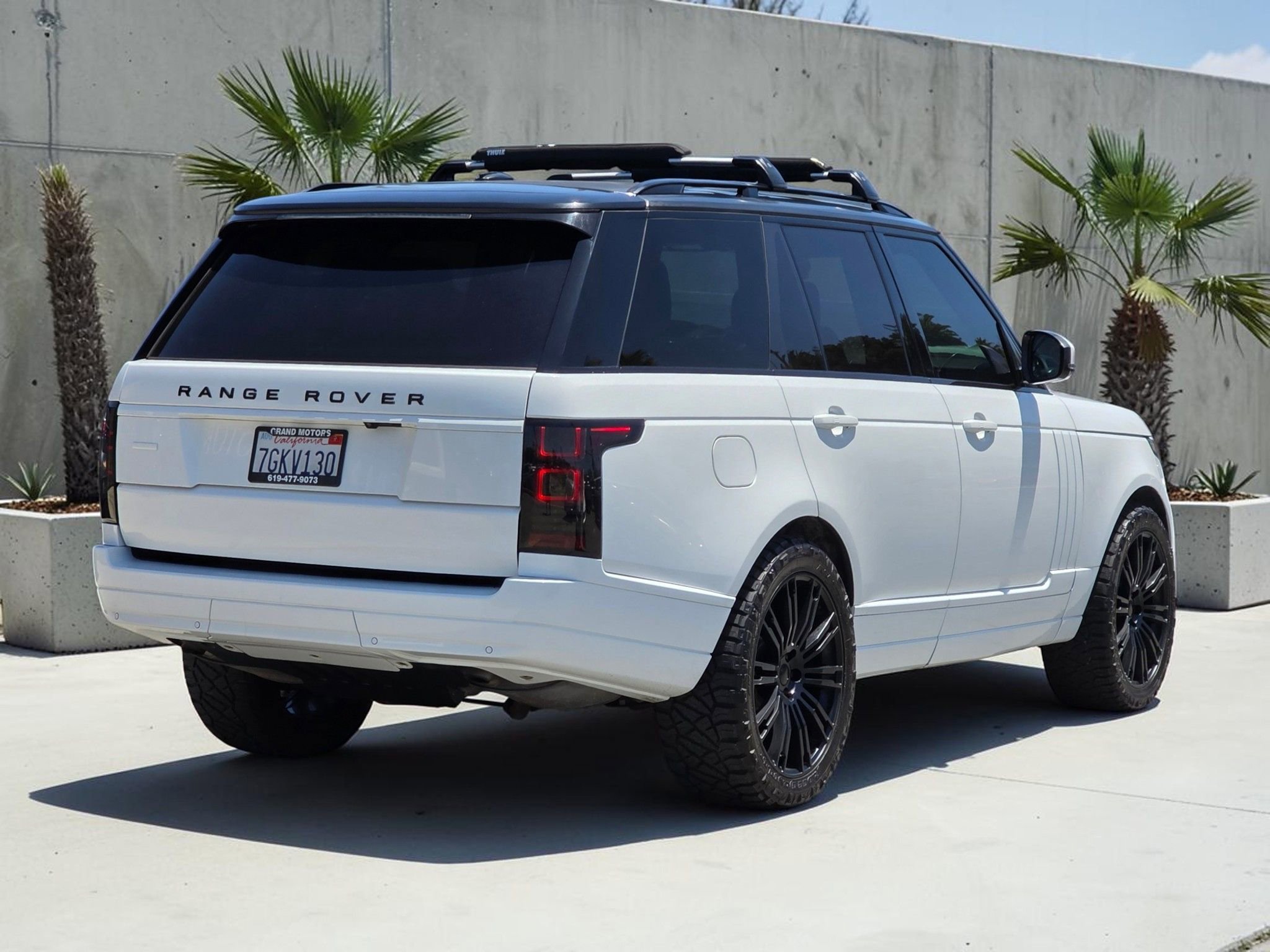 Used 2014 Land Rover Range Rover Supercharged AWD/4WD image 7