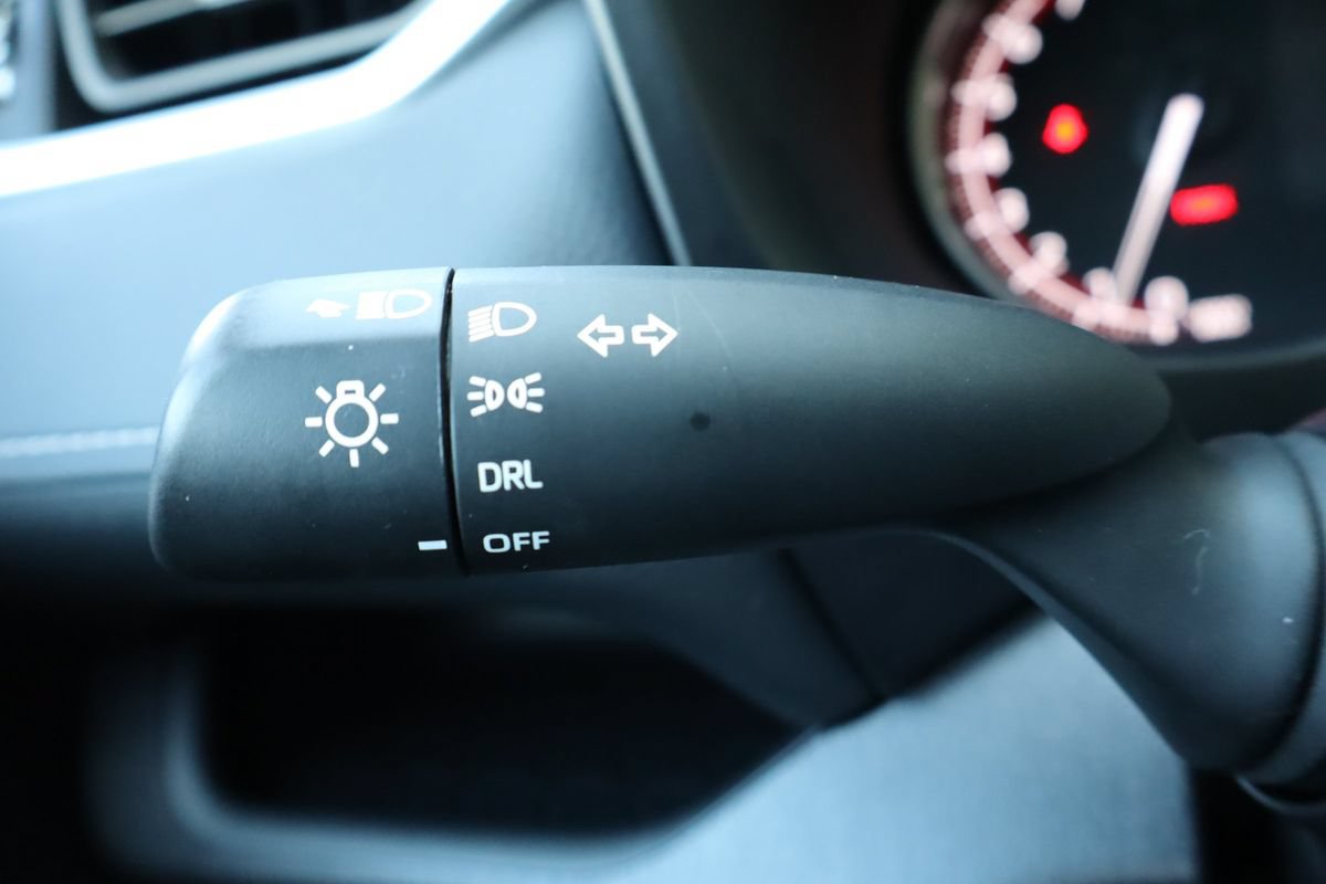 Used 2025 Toyota RAV4 LE AWD/4WD image 30