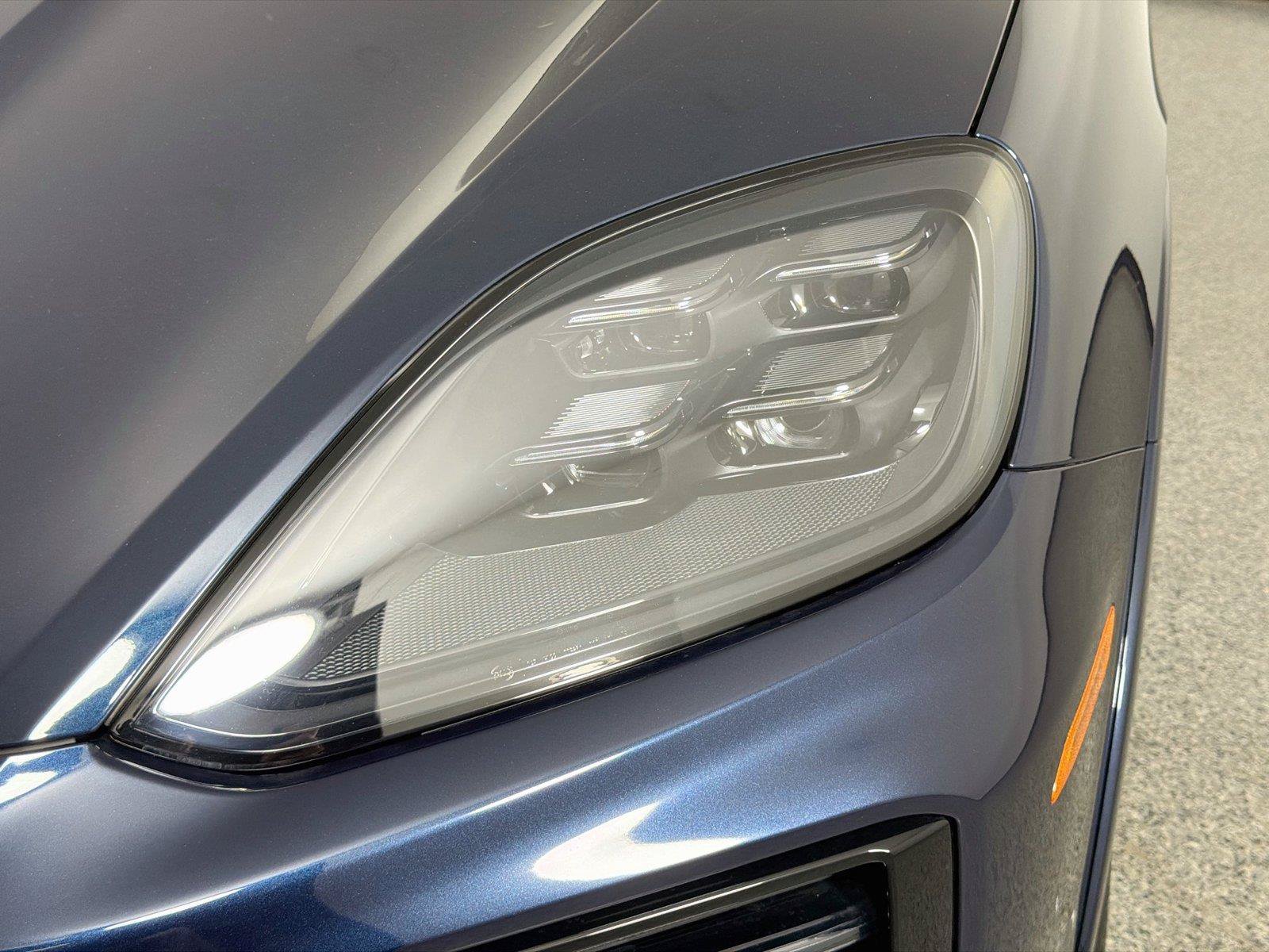 Certified 2026 Porsche Cayenne GTS w/ Premium Package Plus AWD/4WD image 15