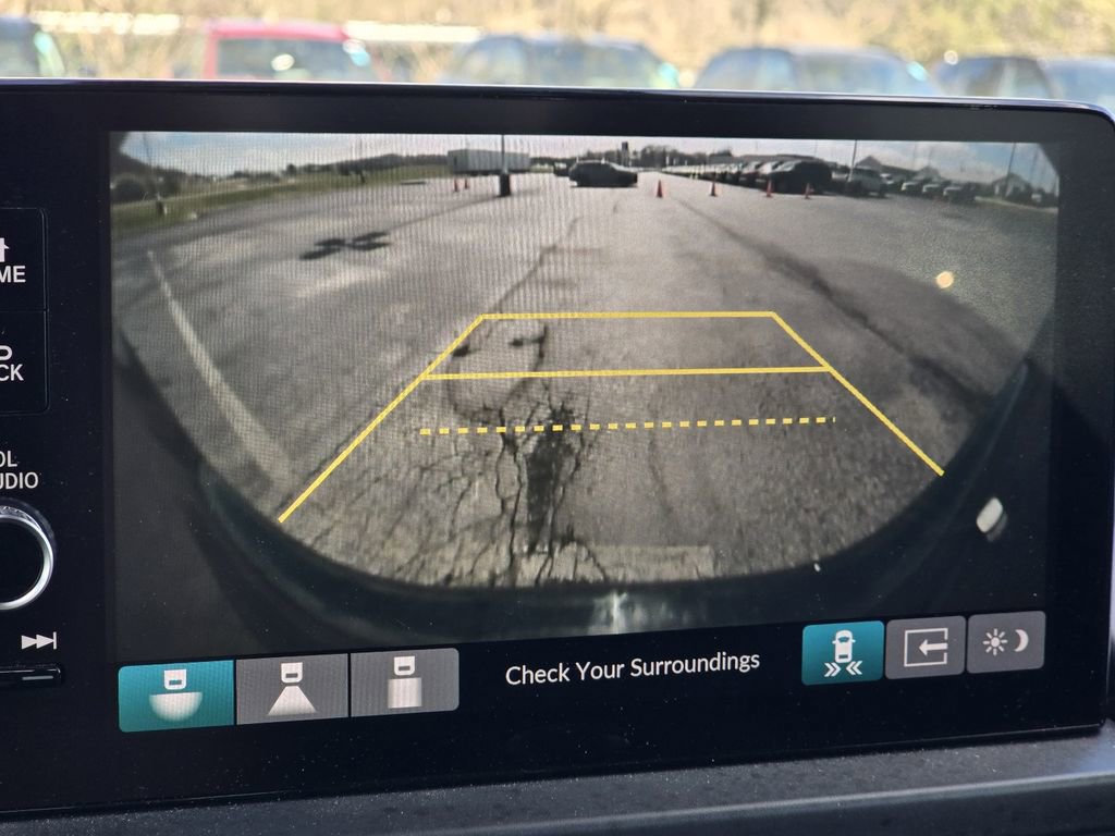 Certified 2025 Honda Pilot Touring image 20