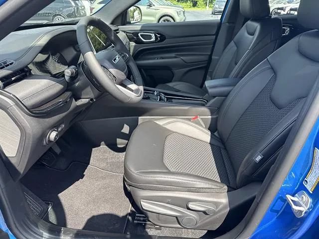 New 2026 Jeep Compass Latitude AWD/4WD image 8