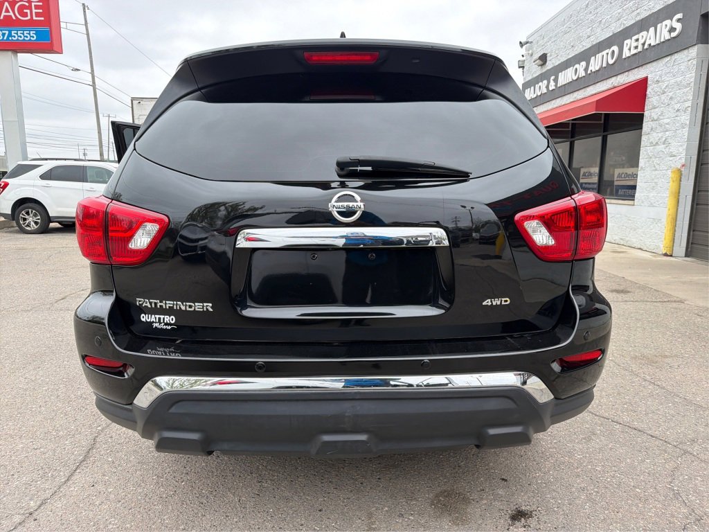 Used 2020 Nissan Pathfinder S AWD/4WD image 16