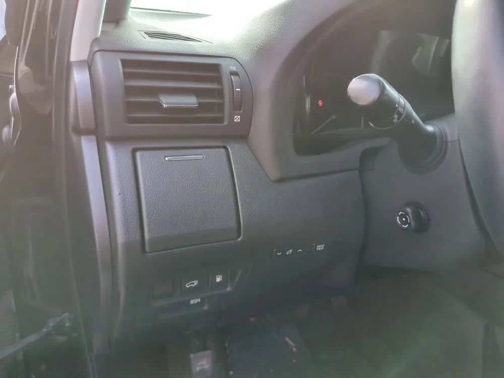 Used 2013 Lexus RX 450h RX 450h Sport Utility 4D w/ Navigation Pkg image 21