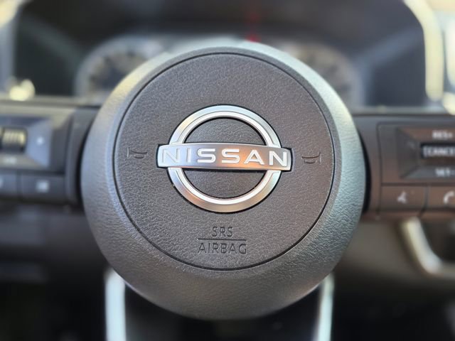 Used 2023 Nissan Rogue S image 22