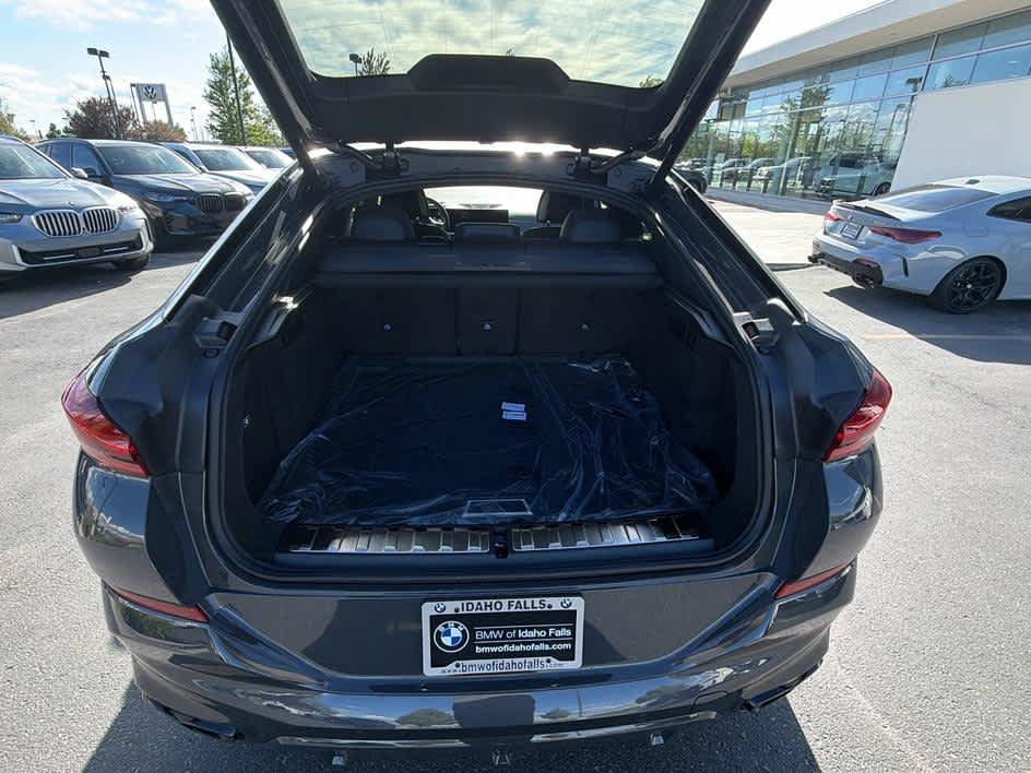 New 2027 BMW X6 M60i AWD/4WD image 8