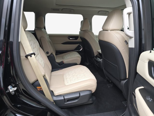 New 2027 Nissan Armada Platinum AWD/4WD image 38