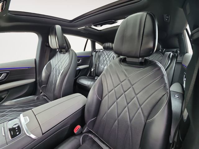 Used 2024 Mercedes-Benz EQS 580 4MATIC Sedan image 32