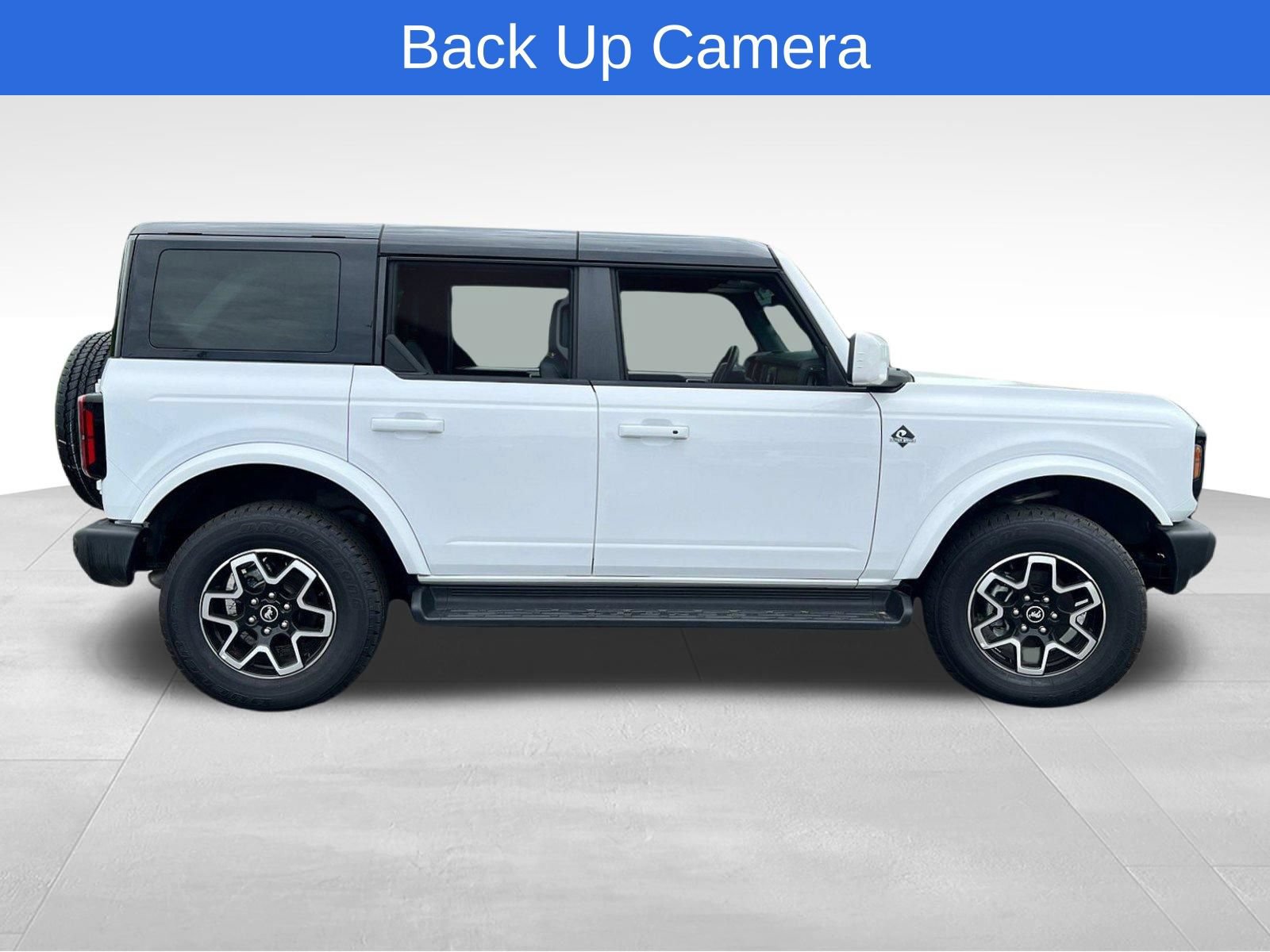 Used 2025 Ford Bronco Outer Banks AWD/4WD image 2