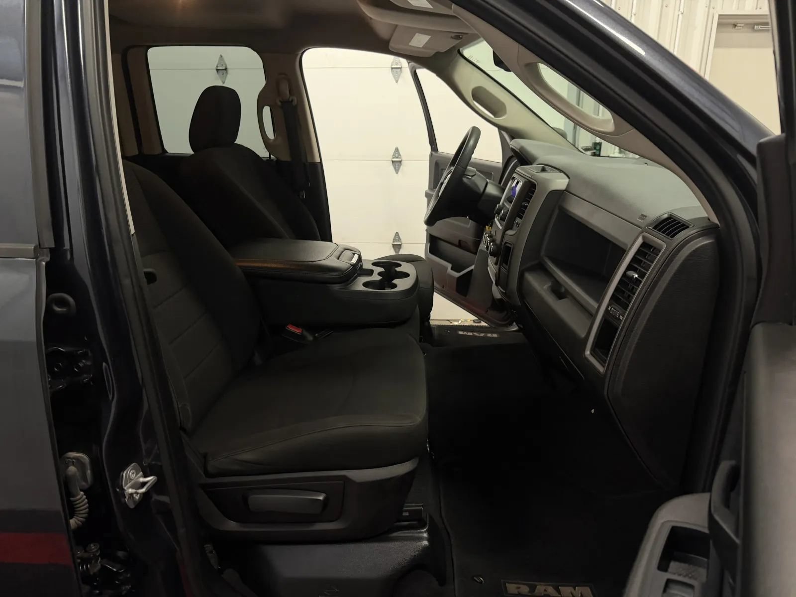 Used 2019 RAM 1500 Tradesman w/ Chrome Plus Package RWD image 43