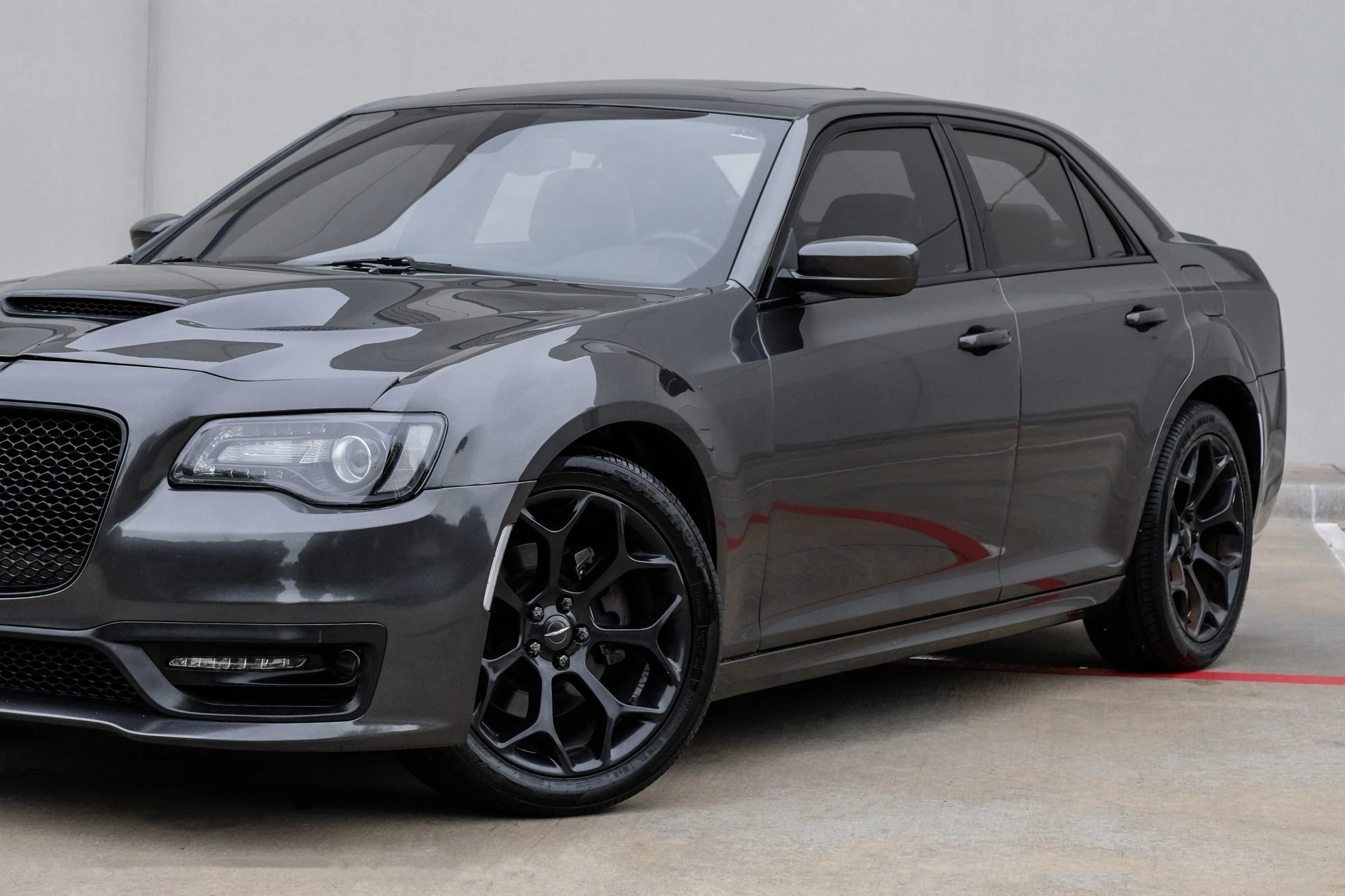 Used 2020 Chrysler 300 S RWD image 11