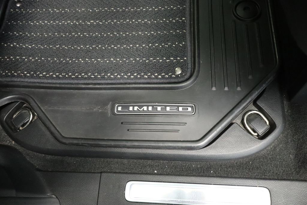Used 2019 RAM 1500 Limited AWD/4WD image 22