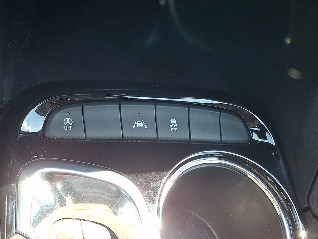Used 2023 Buick Encore GX Preferred w/ Cold Weather Comfort Package FWD image 25