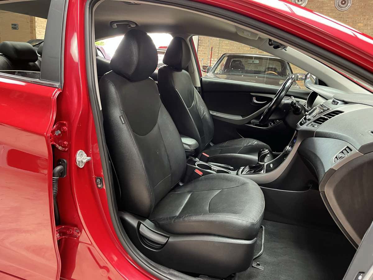 Used 2016 Hyundai Elantra Limited FWD image 25