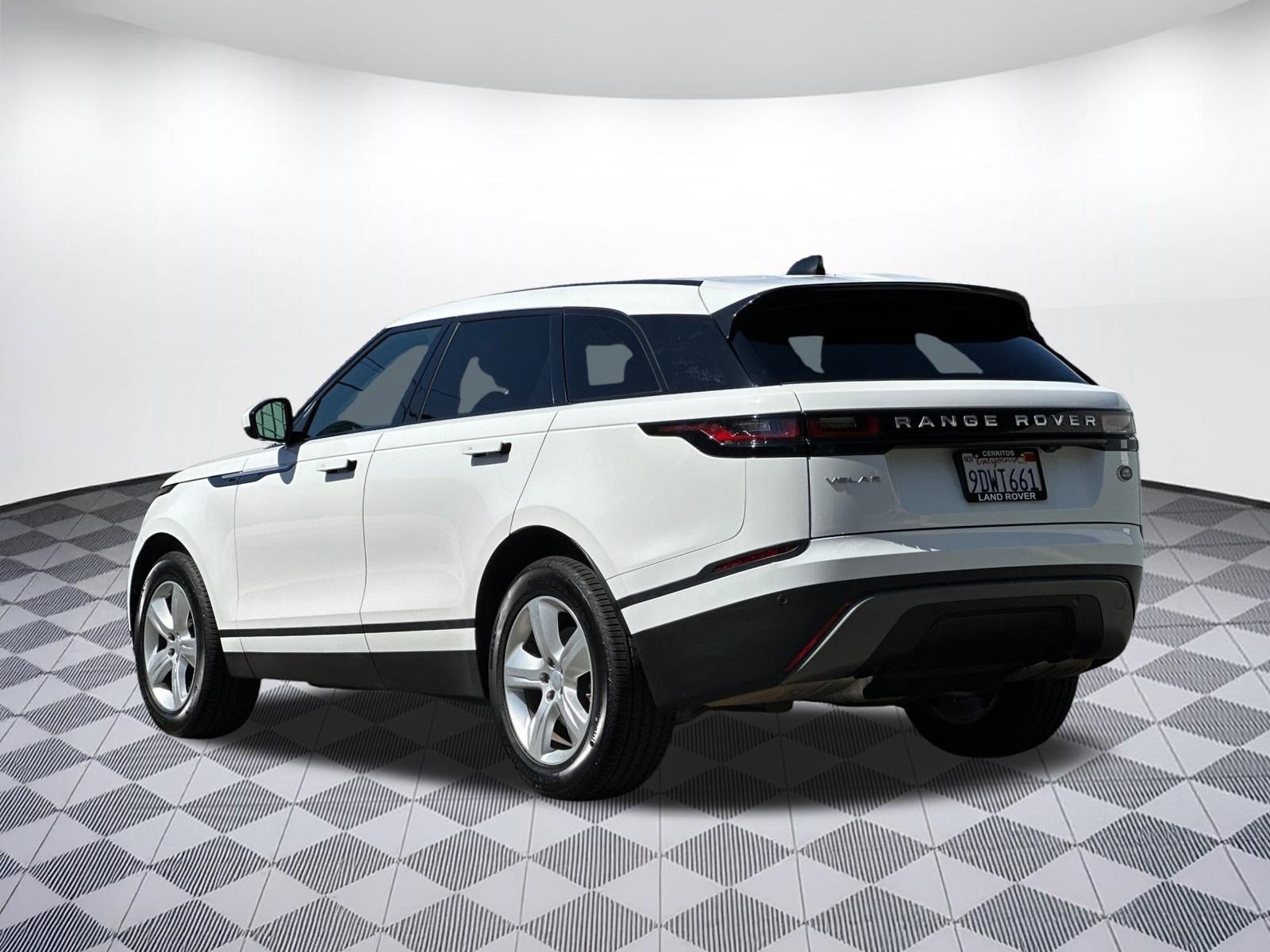 Used 2023 Land Rover Range Rover Velar S AWD/4WD image 3
