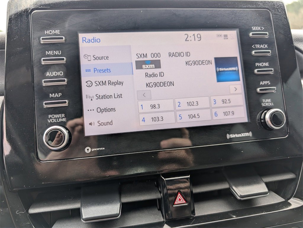 Used 2023 Toyota Camry SE w/ Convenience Package image 13