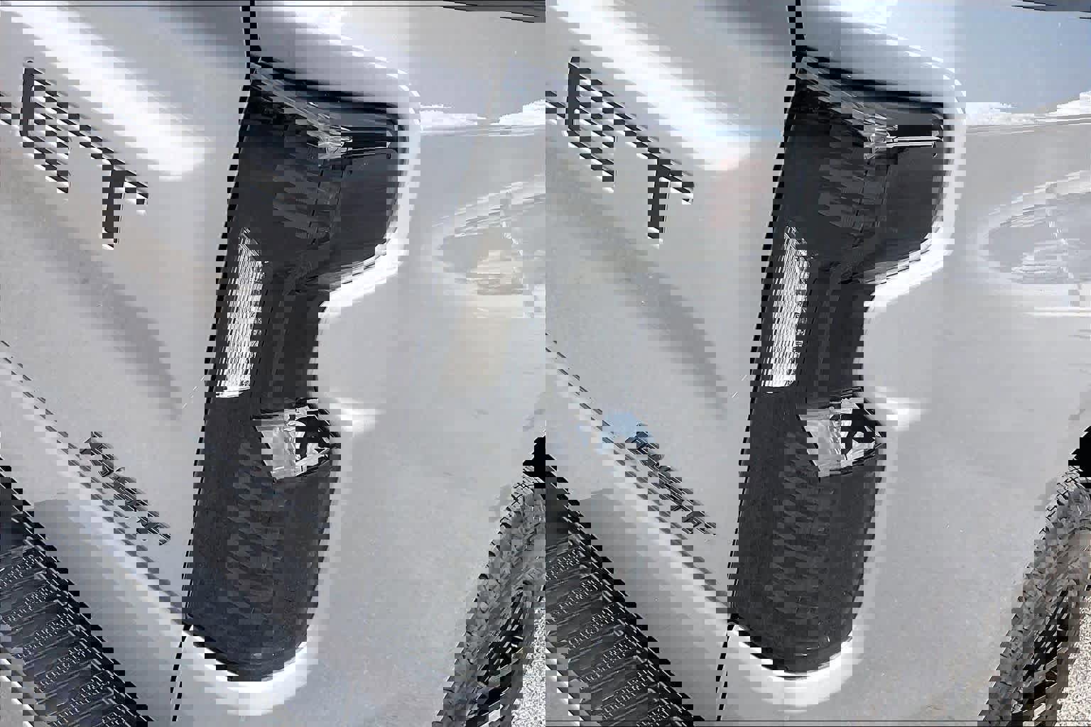 Certified 2024 Chevrolet Silverado 1500 RST image 29