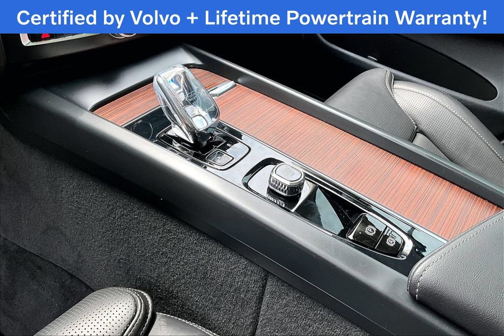 Certified 2023 Volvo XC60 B5 Ultimate w/ Protection Package Premier AWD/4WD image 20