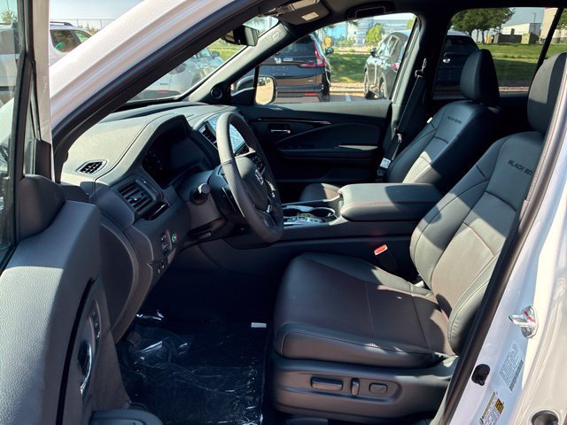 New 2026 Honda Ridgeline Black Edition image 7