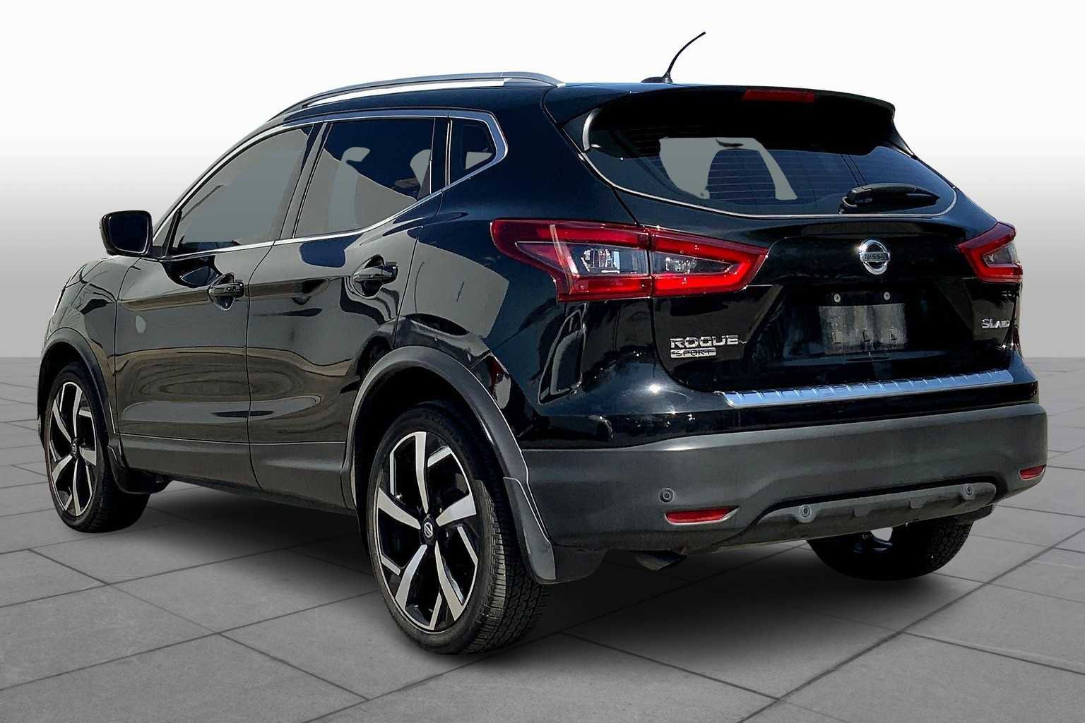 Used 2022 Nissan Rogue Sport SL image 19