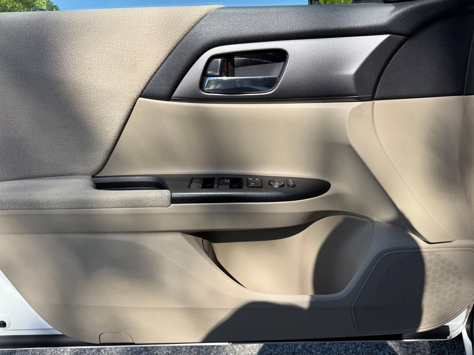 Used 2013 Honda Accord LX image 42