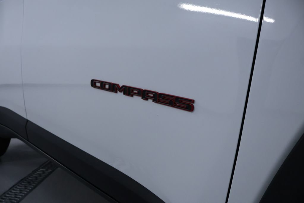 Used 2024 Jeep Compass Trailhawk image 10