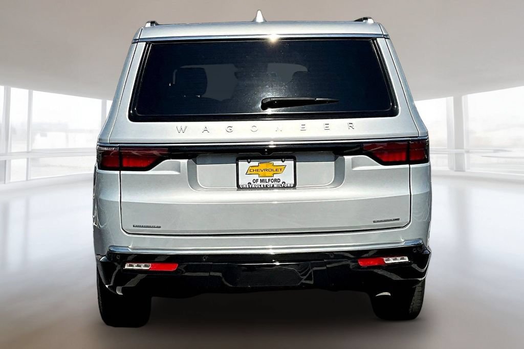 Used 2022 Jeep Wagoneer Series II AWD/4WD image 5