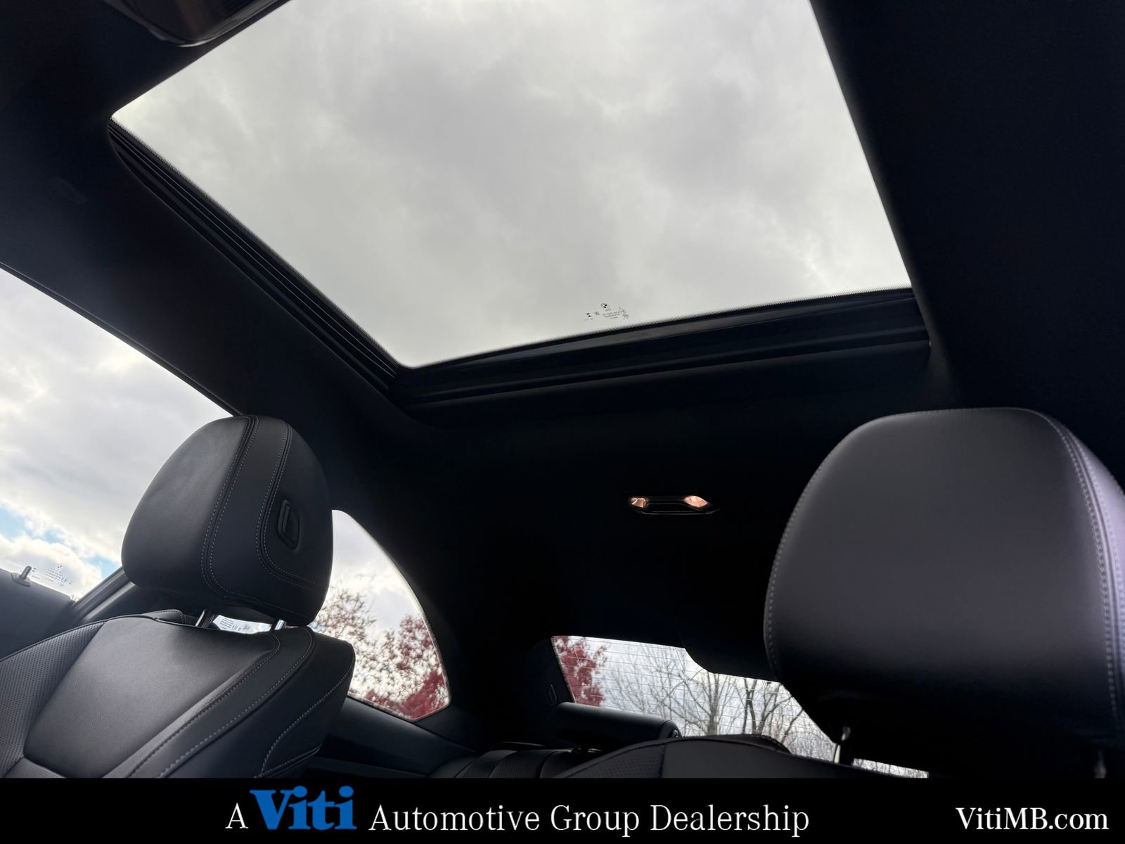 Used 2025 BMW M240i xDrive Coupe w/ Premium Package image 19