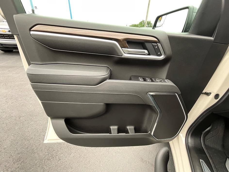 New 2026 Chevrolet Silverado 1500 RST w/ RST Select Package AWD/4WD image 18