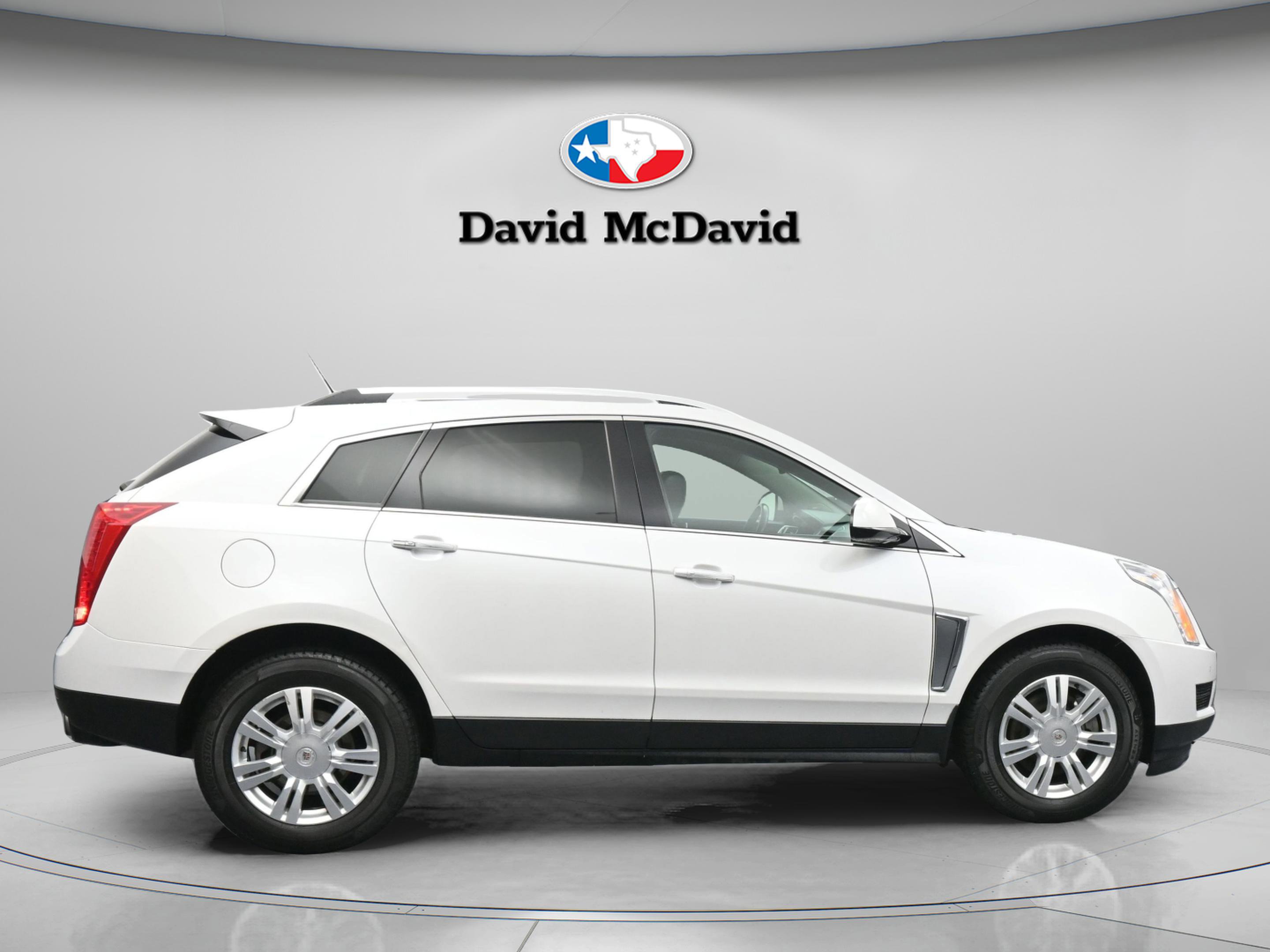 Used 2016 Cadillac SRX Luxury w/ Driver Awareness Package FWD image 9