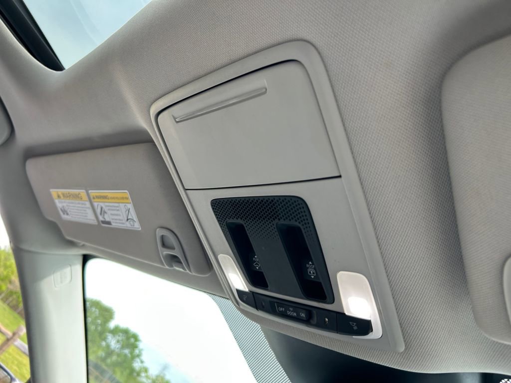 Used 2023 Honda Pilot Elite image 17