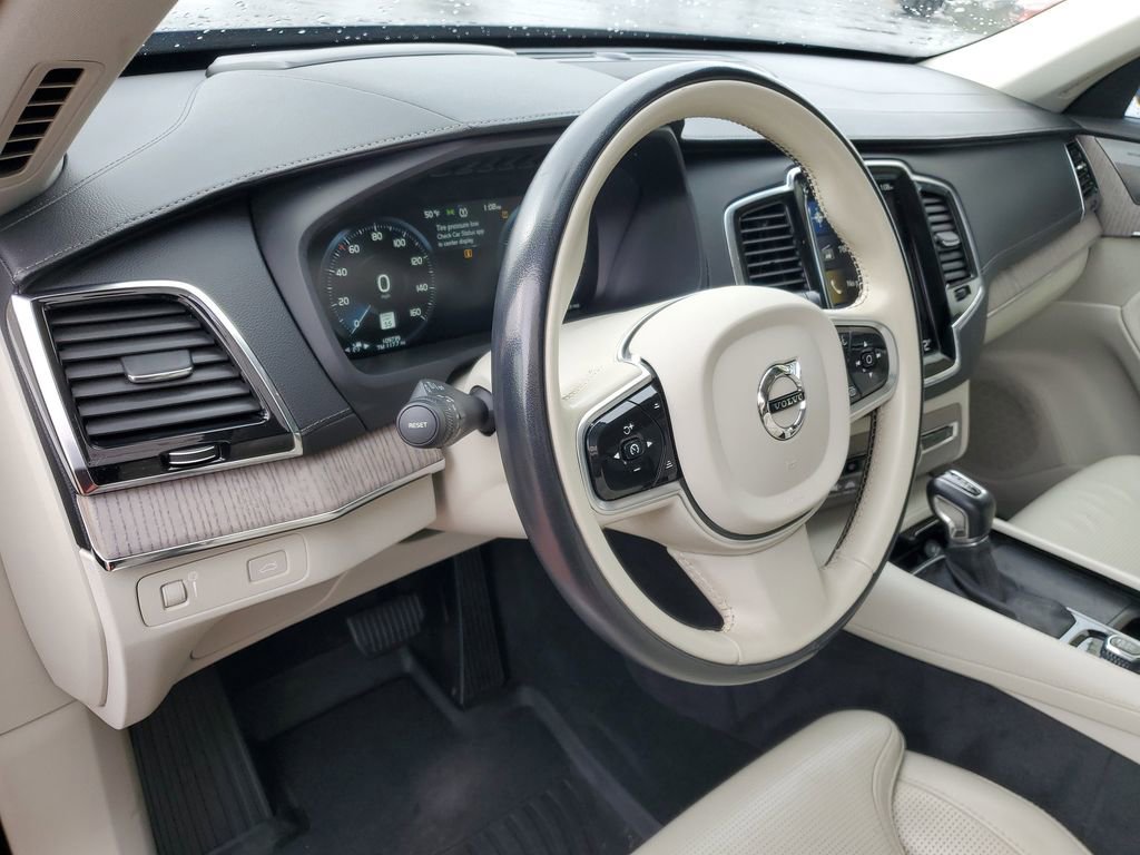 Used 2022 Volvo XC90 T6 Inscription w/ Advanced Package image 13