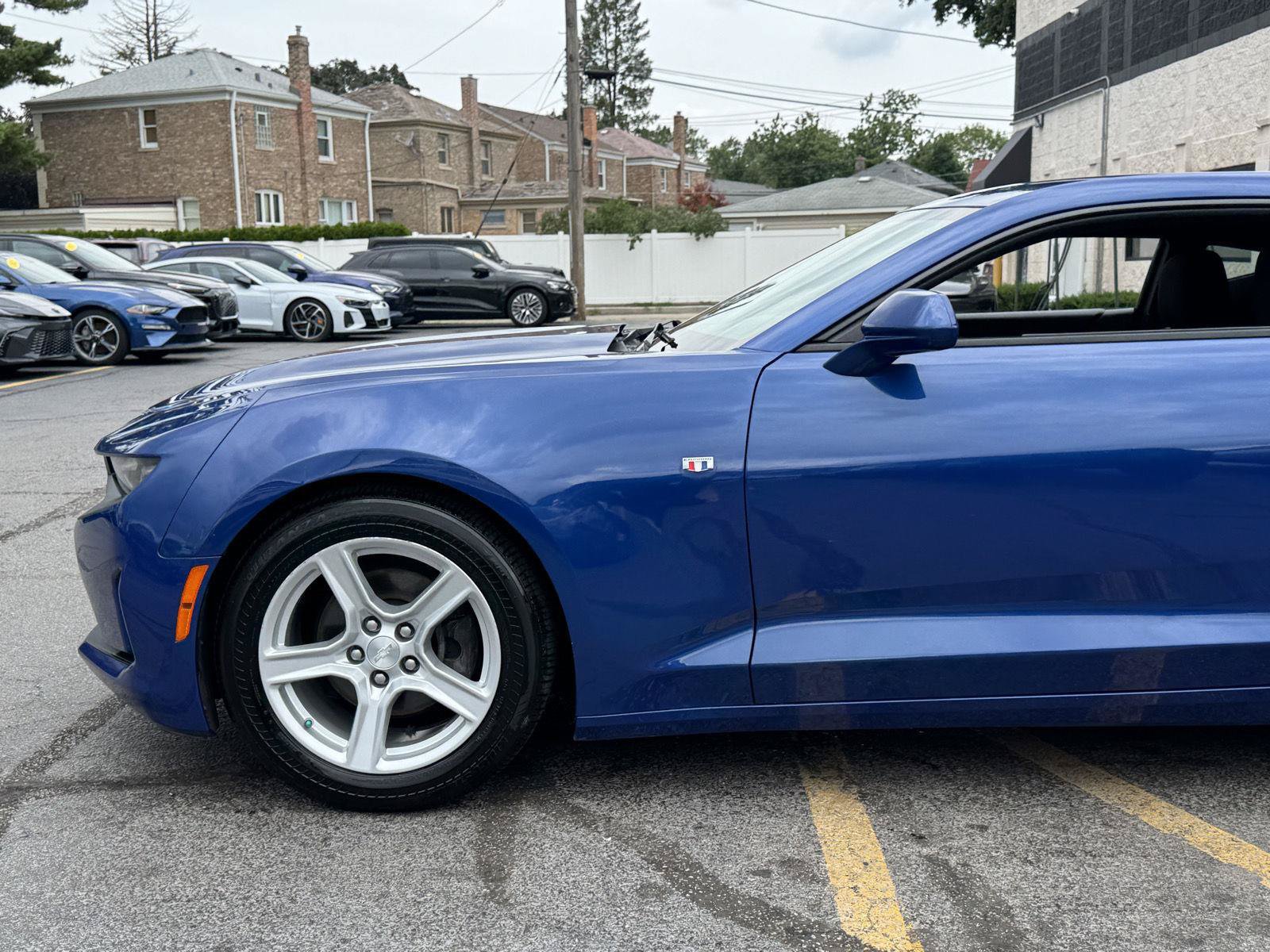Used 2019 Chevrolet Camaro LT RWD image 2