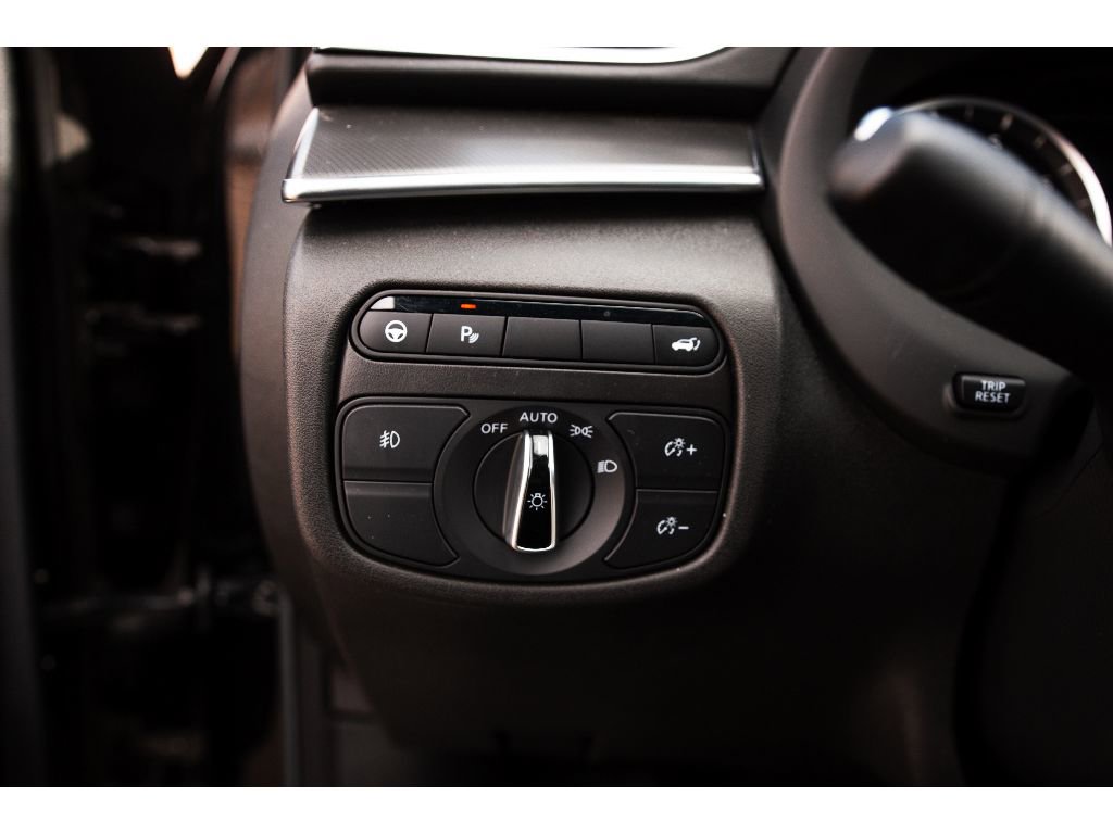 Used 2024 INFINITI QX55 Essential image 11