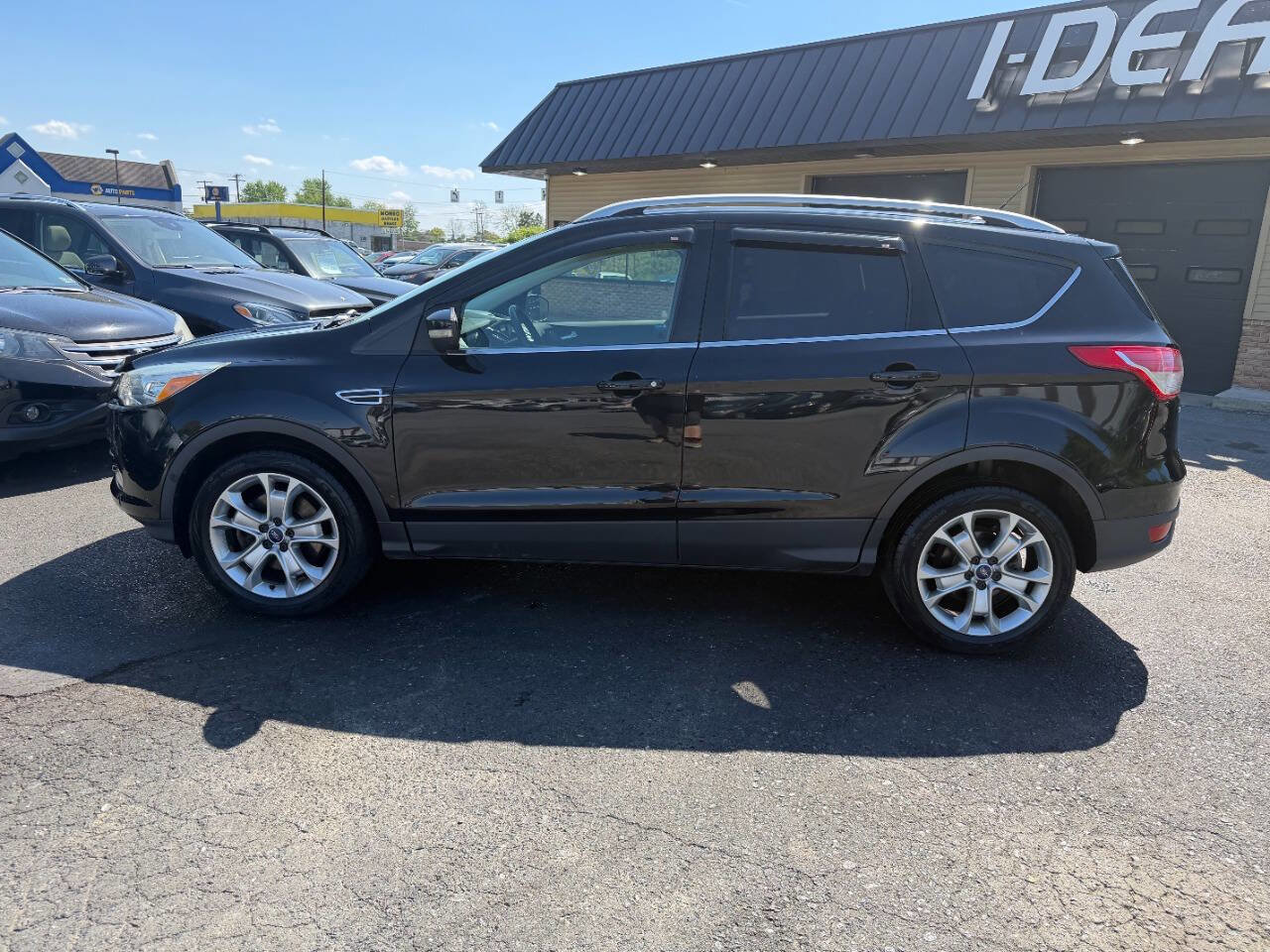 Used 2016 Ford Escape Titanium w/ Equipment Group 301A AWD/4WD image 13