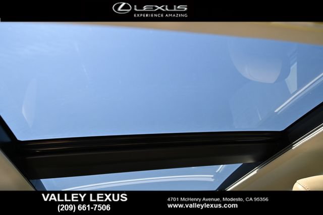 Used 2020 Lexus ES 350 Ultra Luxury w/ Accessory Package 2 FWD image 6