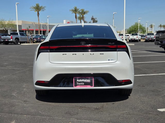Used 2024 Toyota Prius XLE image 7