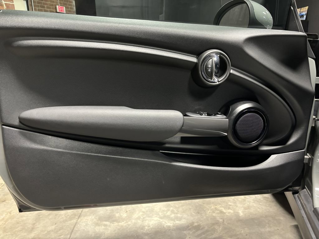 Used 2019 MINI Cooper 2-Door Hardtop w/ Storage Package image 42