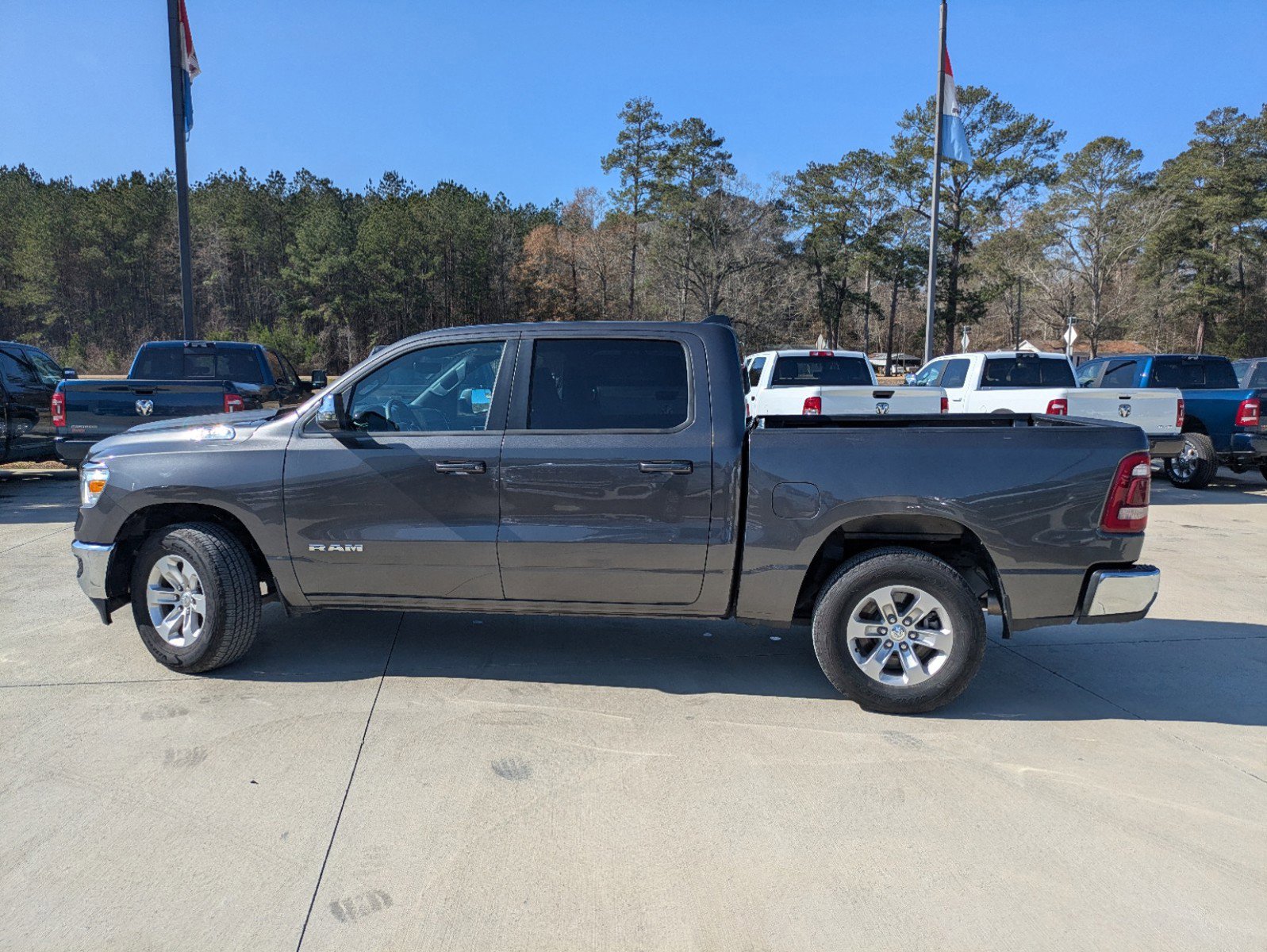 Used 2024 RAM 1500 Laramie RWD image 5