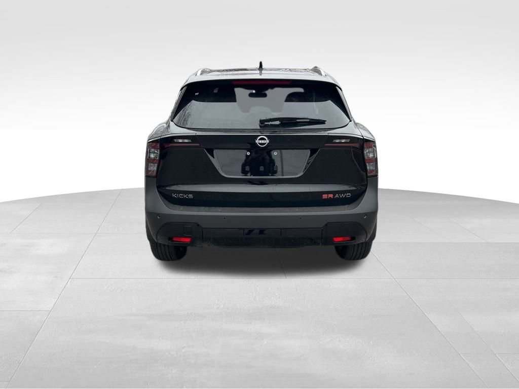 New 2025 Nissan Kicks SR AWD/4WD image 4