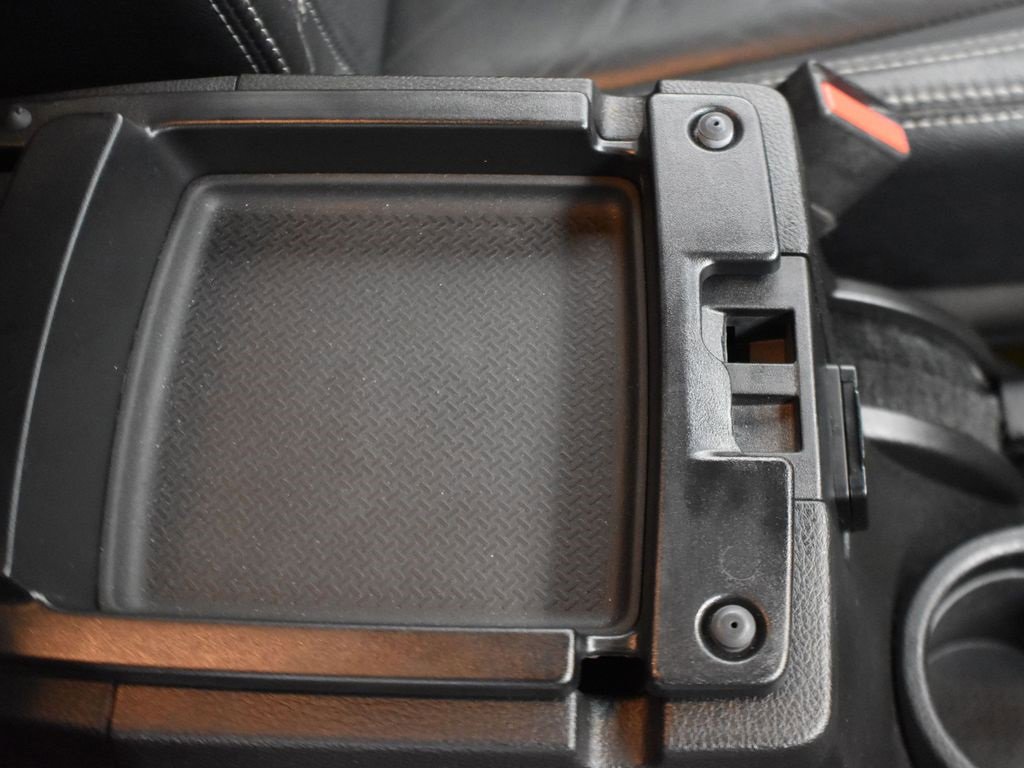 Used 2015 Jeep Wrangler Unlimited Sahara w/ Connectivity Group image 25