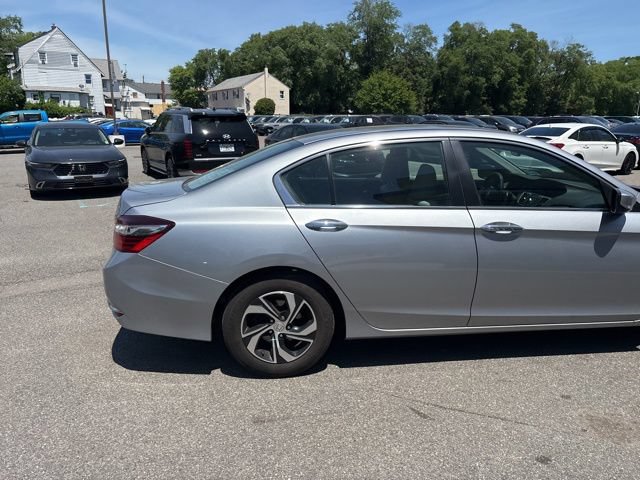 Used 2017 Honda Accord LX image 6