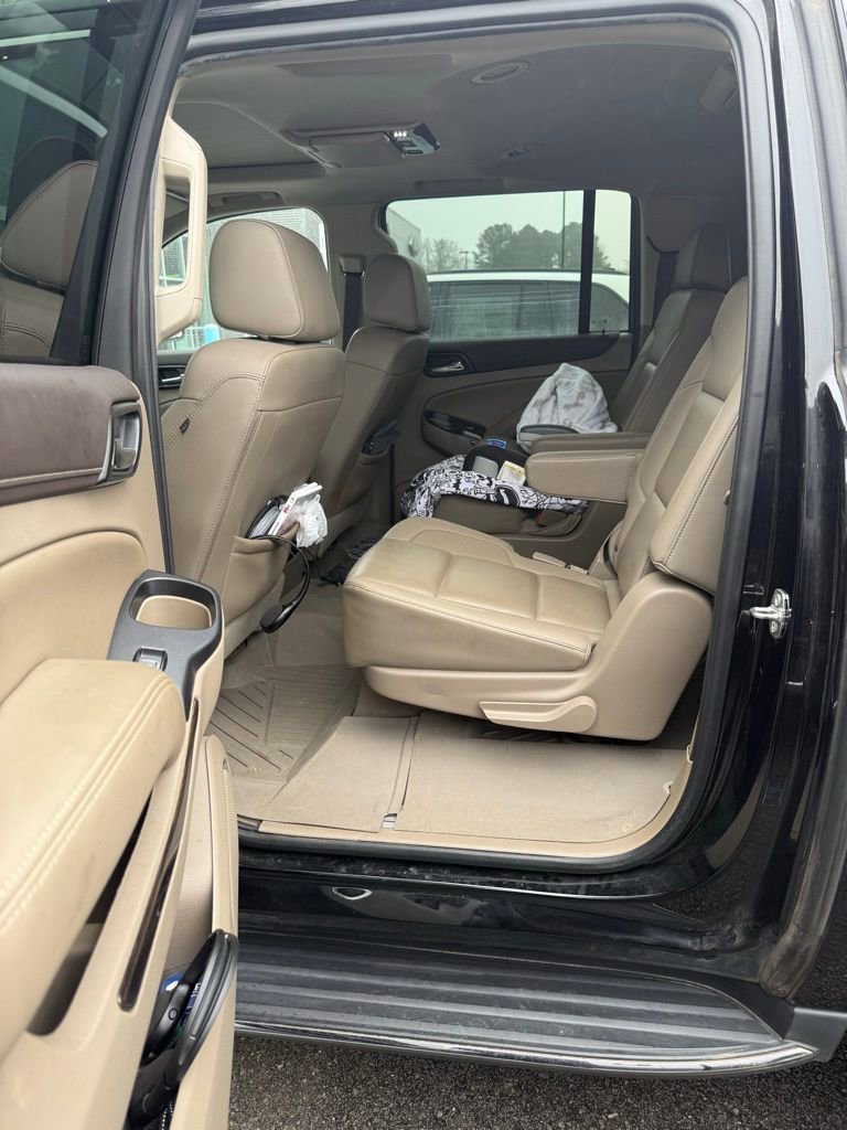 Used 2020 GMC Yukon XL SLT w/ Premium Edition image 8