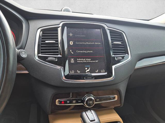 Used 2016 Volvo XC90 T6 Momentum w/ Momentum Plus Package AWD/4WD image 11
