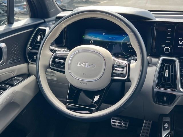 Certified 2023 Kia Sorento SX Prestige image 16