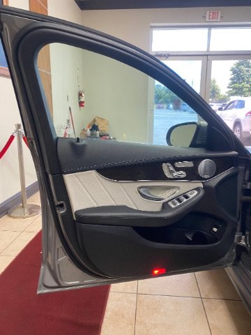 Used 2015 Mercedes-Benz C 400 4MATIC w/ Multimedia Package image 8